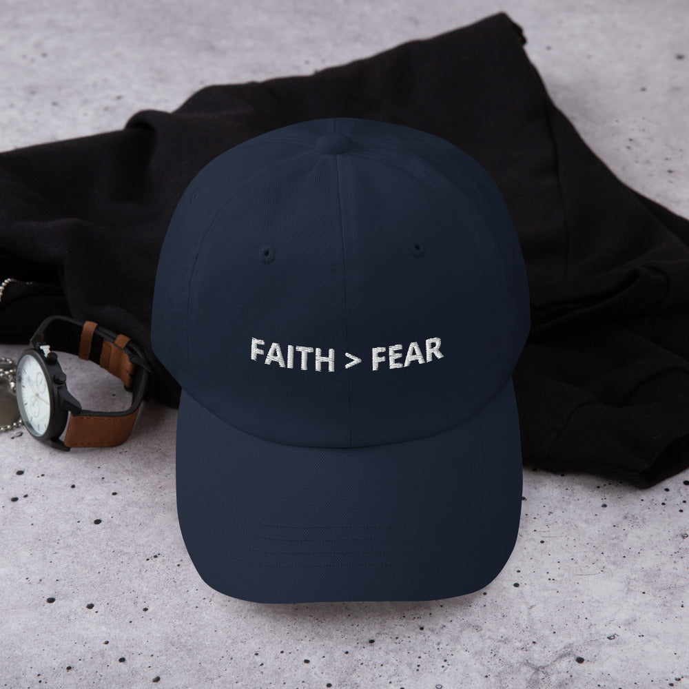 GLAUBE > ANGST Papa-Hut